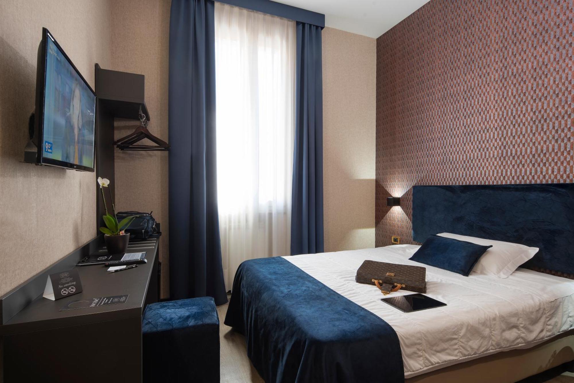 Classic Single Room