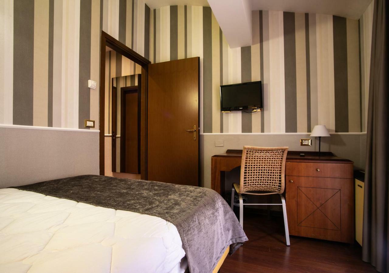 Classic Single Room